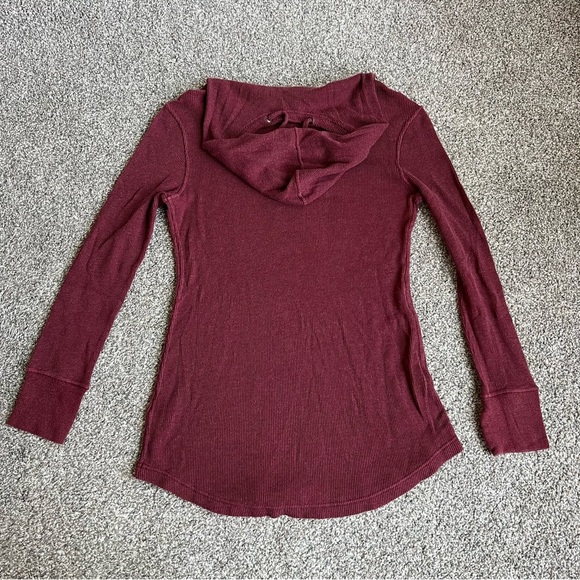 Patagonia Maroon Cowl Neck Hooded Waffle Tunic, Size Small - Picture 9 of 10